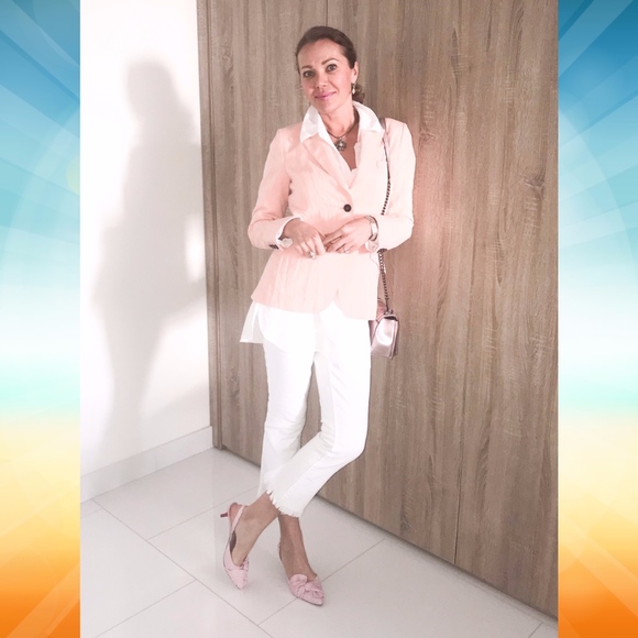 Welcome to my Closet ! - Picture 7 of 9